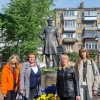Покладання квітів Борису Грінченка